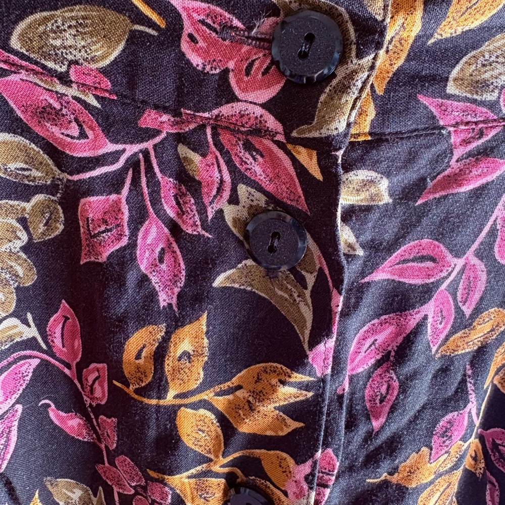 Sag Harbor Black and Pink Leaf Print Maxi Skirt - Picture 6 of 7